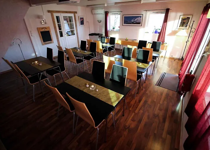 Hav Og Fjell As Parque de Campismo *